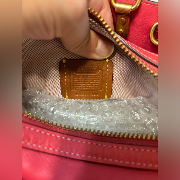 Coach Rogue 17 Original Natural Leather Bright Carmine NWT - Picture 9 of 12